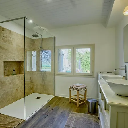 Holiday home Charme Et Cosy Avec Piscine - Le Clos Boissiere *